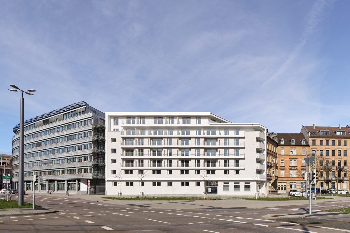 Außenansicht der Modernisierung in der Innenstadt an der Kapellenstraße.